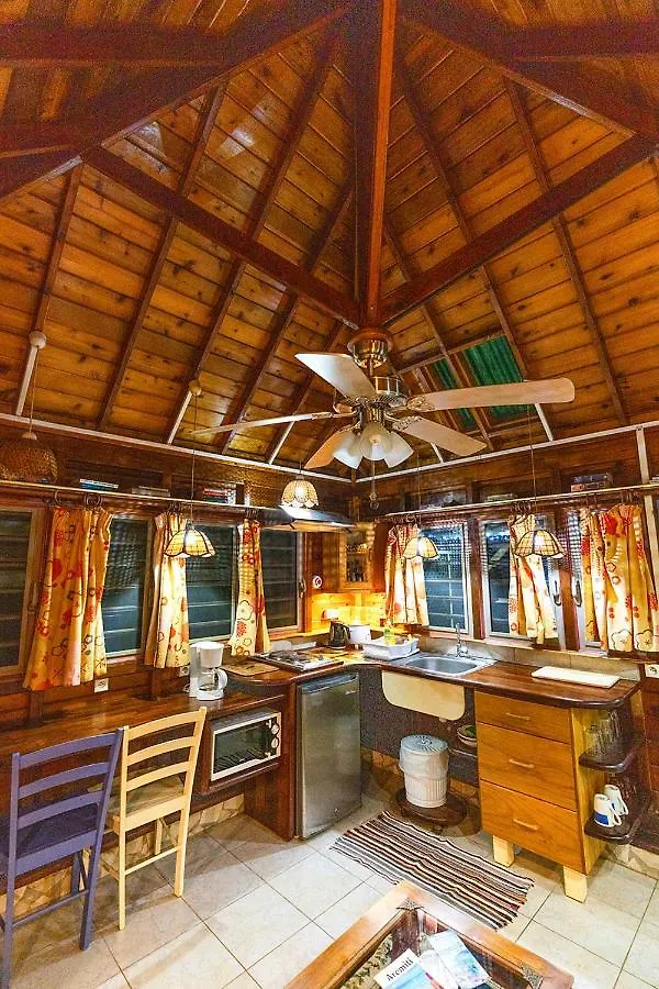 Heimanarii'S Lodge - Fare Miti Haapiti Polinezja Francuska